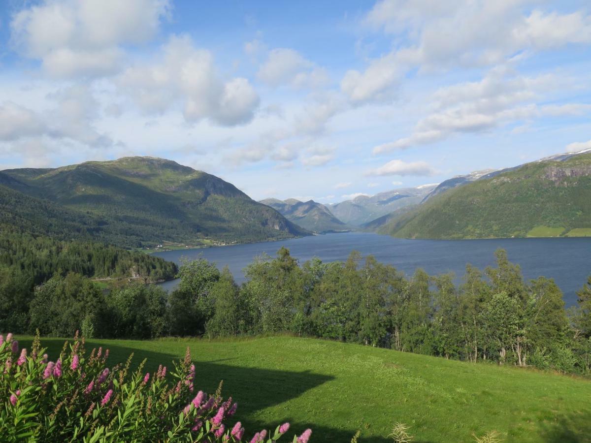 Studioleilighet I Haukedalen Holsa Luaran gambar